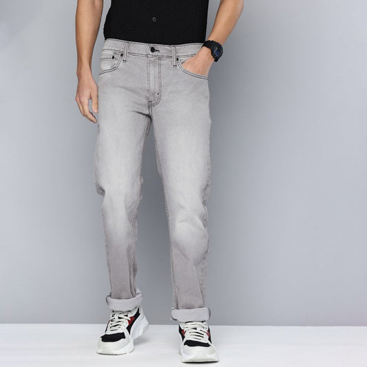 Comfortable Fit Men’s Jeans Light Wash Daily Use