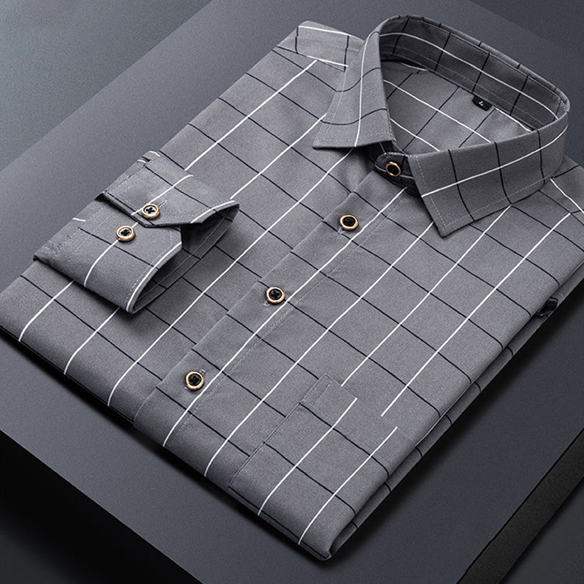 Men Slim Fit Checkered Spread Collar Casual Shirt